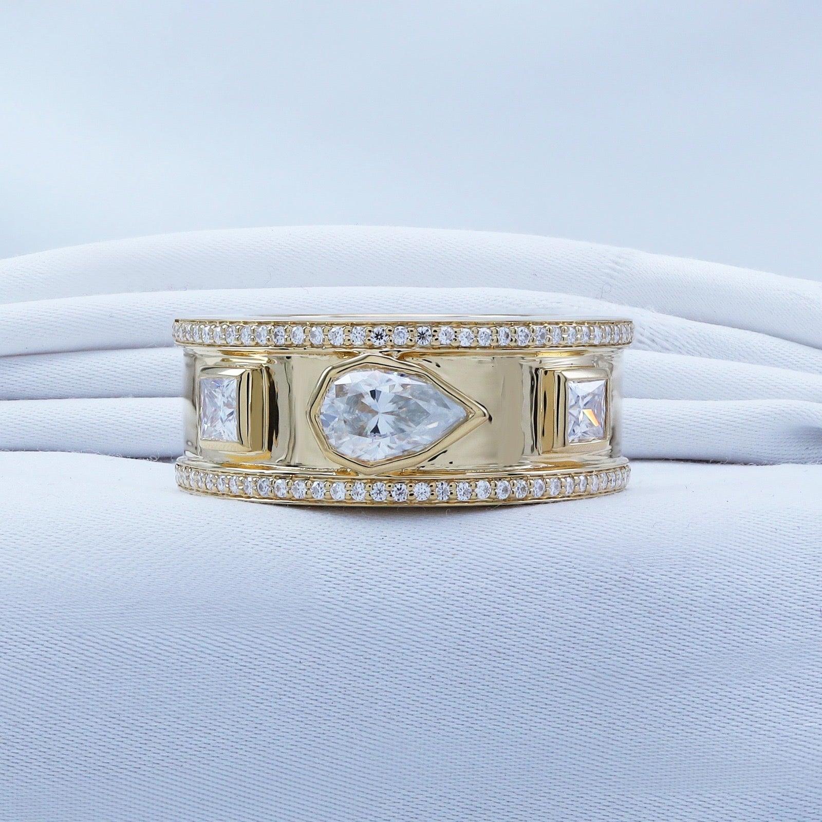 Pear and Princess Pave Outline Ring Cover