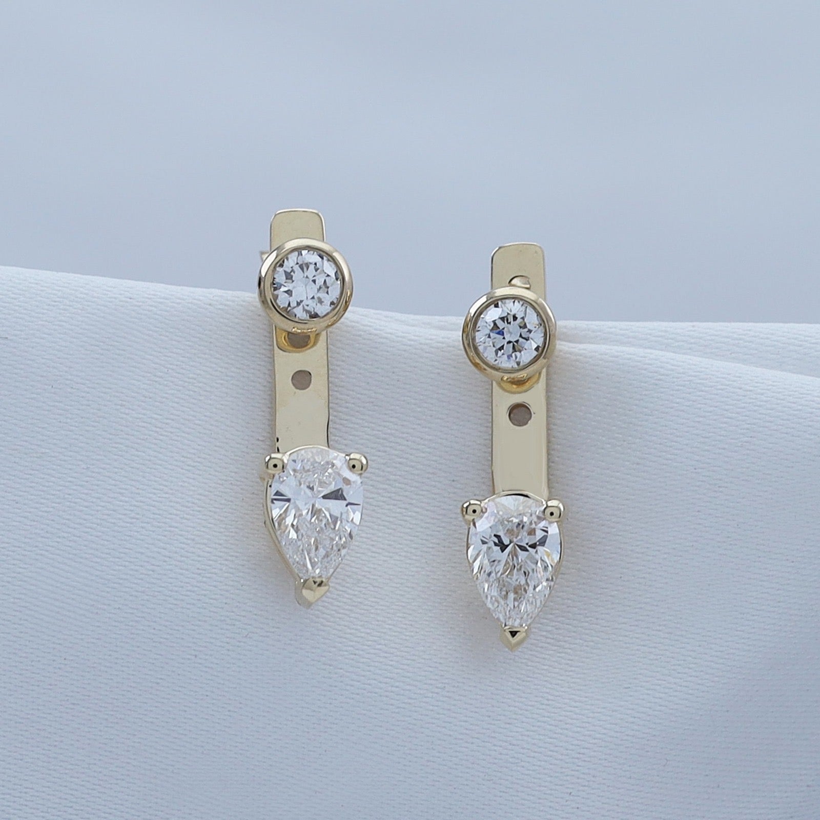 14K Round Single Pear Drop