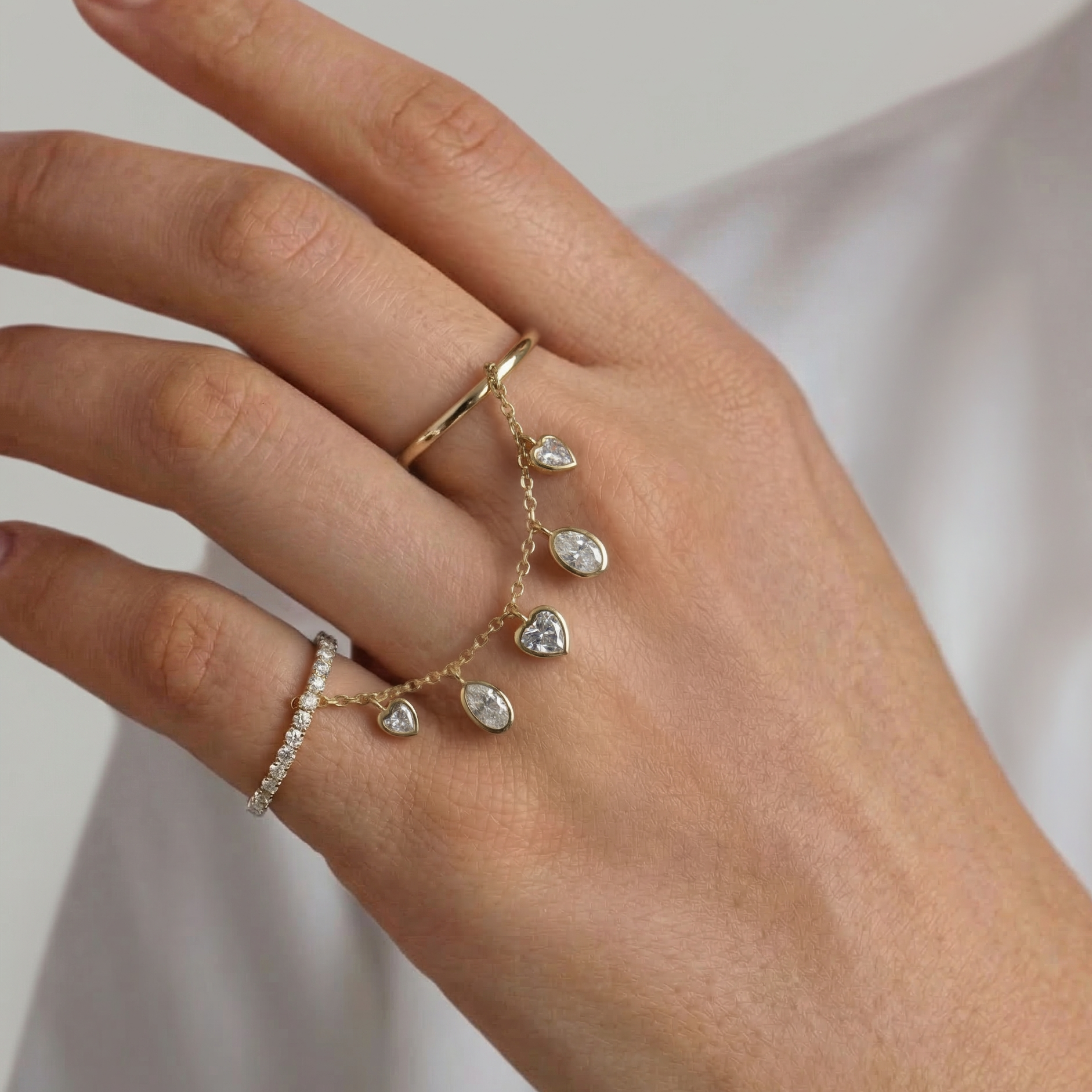 Two Finger Heart and Oval Chain Ring